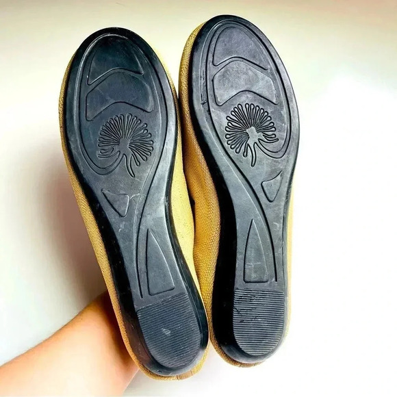 OTBT Wilna Sneaker - Picture 7 of 7